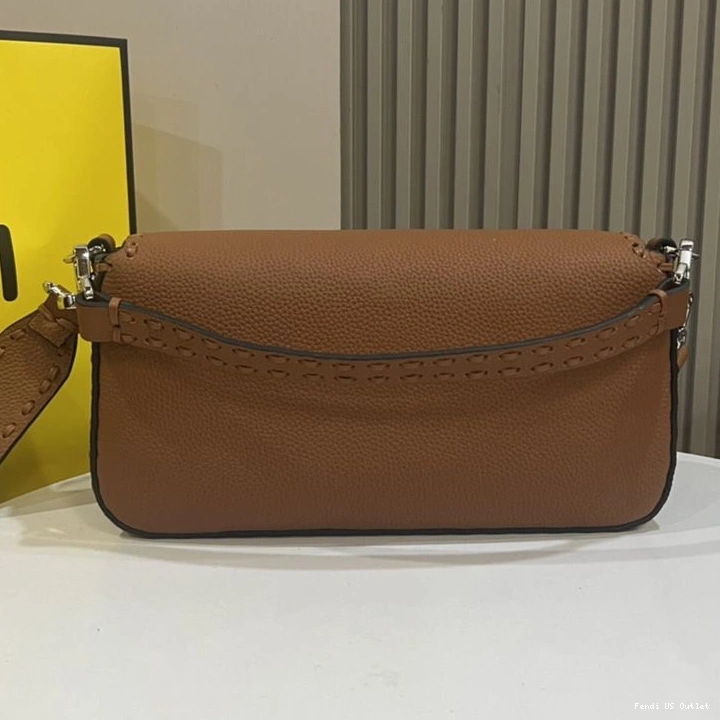 Vintage HOT Baguette Medium In Selleria Romano Brown Fendi Bag Leather Cuoio 0725
